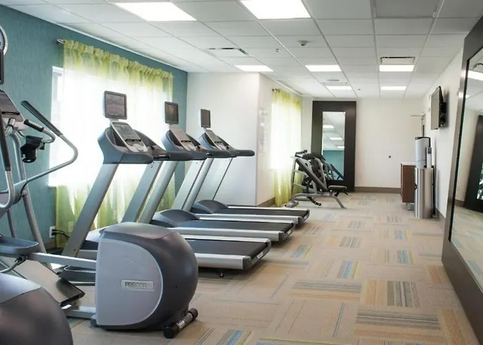 Express & By Ihg Hotel 3*