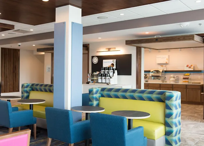 Hotel Express & By Ihg