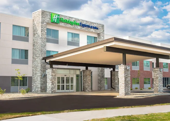 Hotel Express & By Ihg 3*