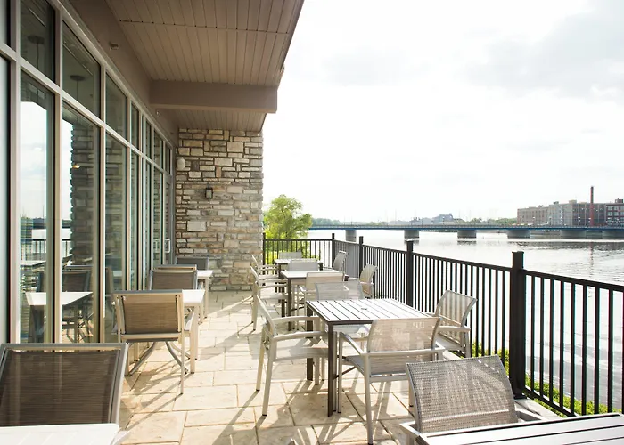 Express & By Ihg Rock Falls